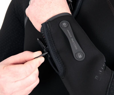 BARE Reactive II 5mm Men's Wetsuit - Image 10